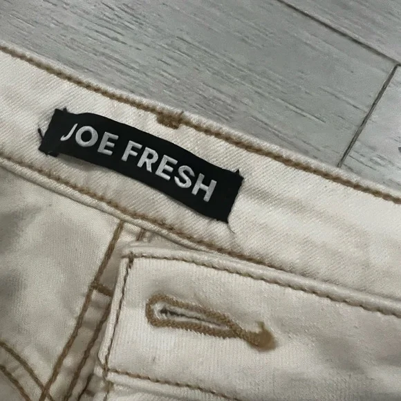 Joe Fresh High Rise Wide Leg Pants - Picture 4 of 5